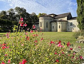 Jardins de l'abbaye de Flaran, Gers.  - Agrandir l'image (fenêtre modale)